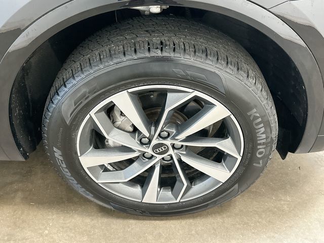 Thumbnail: 2024 Audi Q5 - 8