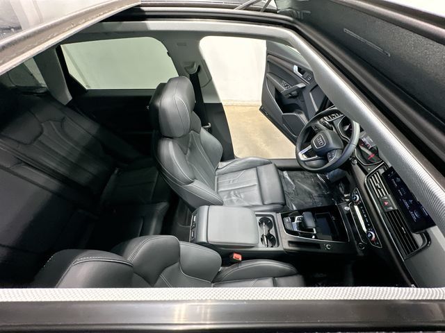 Thumbnail: 2024 Audi Q5 - 11