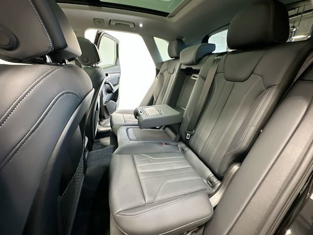 Thumbnail: 2024 Audi Q5 - 13