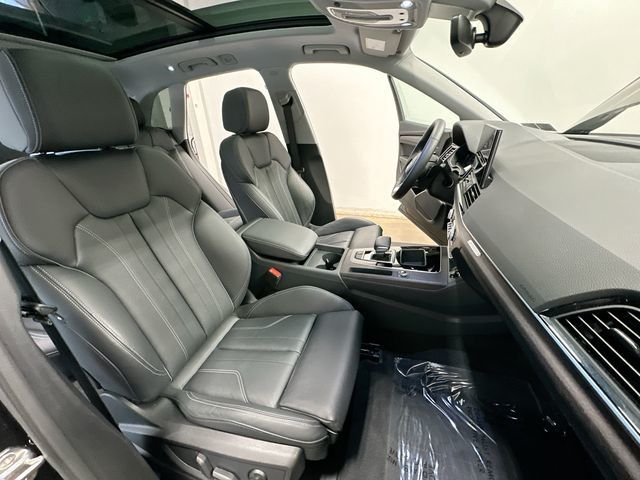 Thumbnail: 2024 Audi Q5 - 27