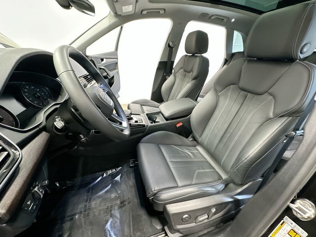 Thumbnail: 2024 Audi Q5 - 25