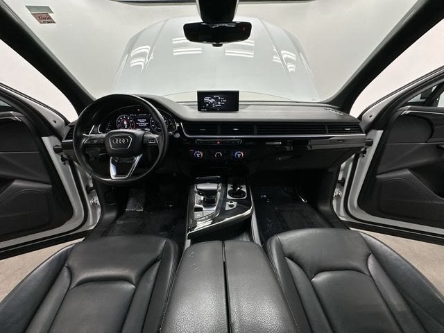 Thumbnail: 2017 Audi Q7 - 10