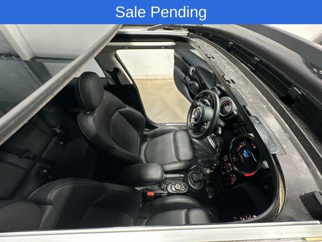 Thumbnail: 2019 MINI Cooper - 2