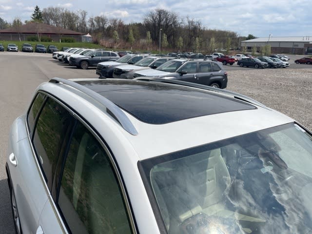 2014 Volkswagen Touareg  13