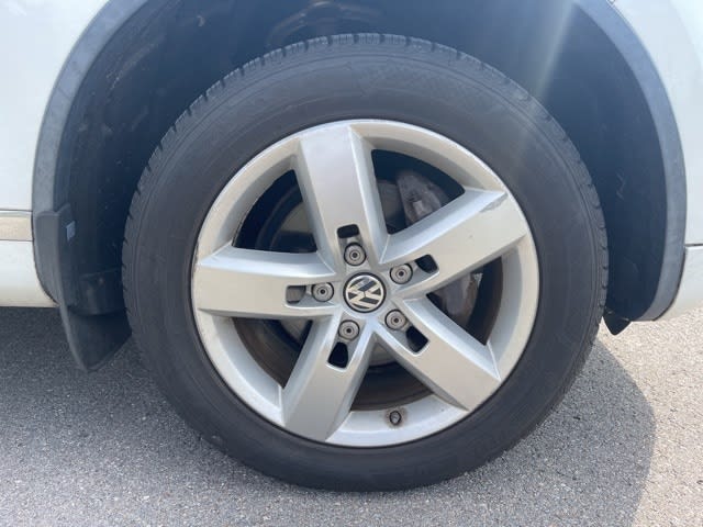 2014 Volkswagen Touareg  6