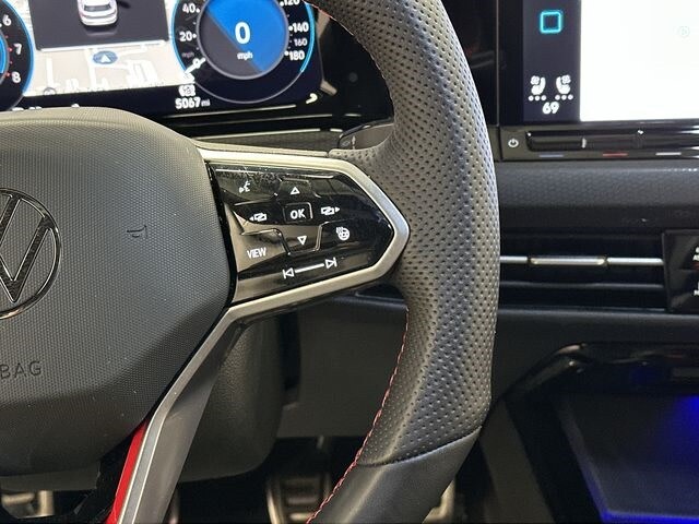 Thumbnail: 2024 Volkswagen Golf - 20