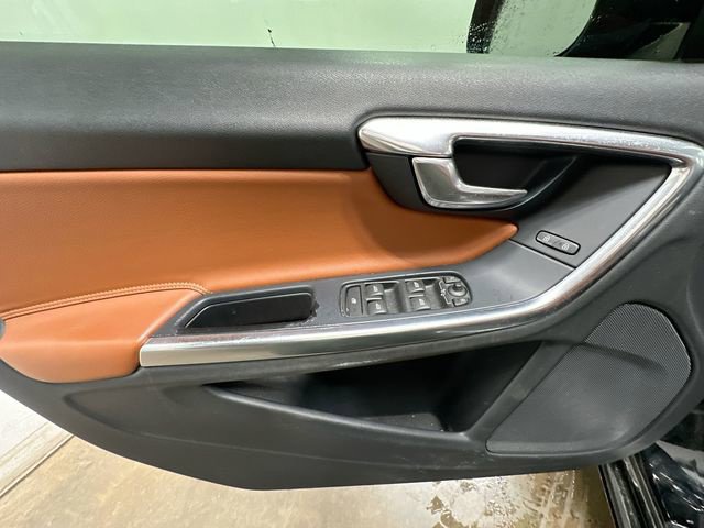 Thumbnail: 2013 Volvo S60 - 17