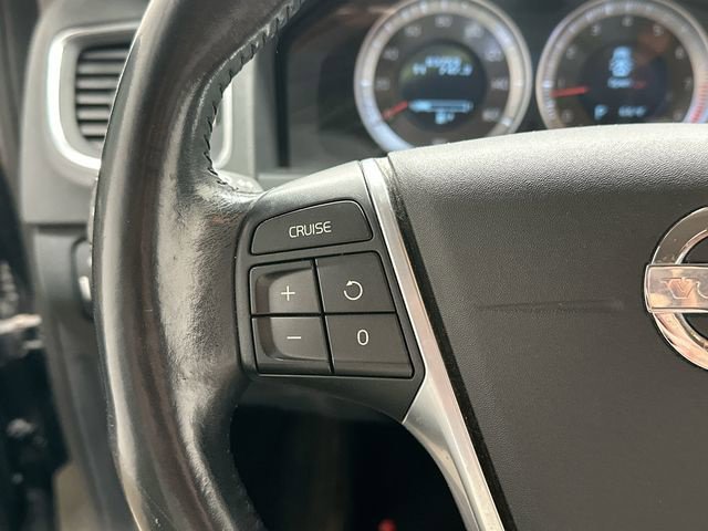 Thumbnail: 2013 Volvo S60 - 13