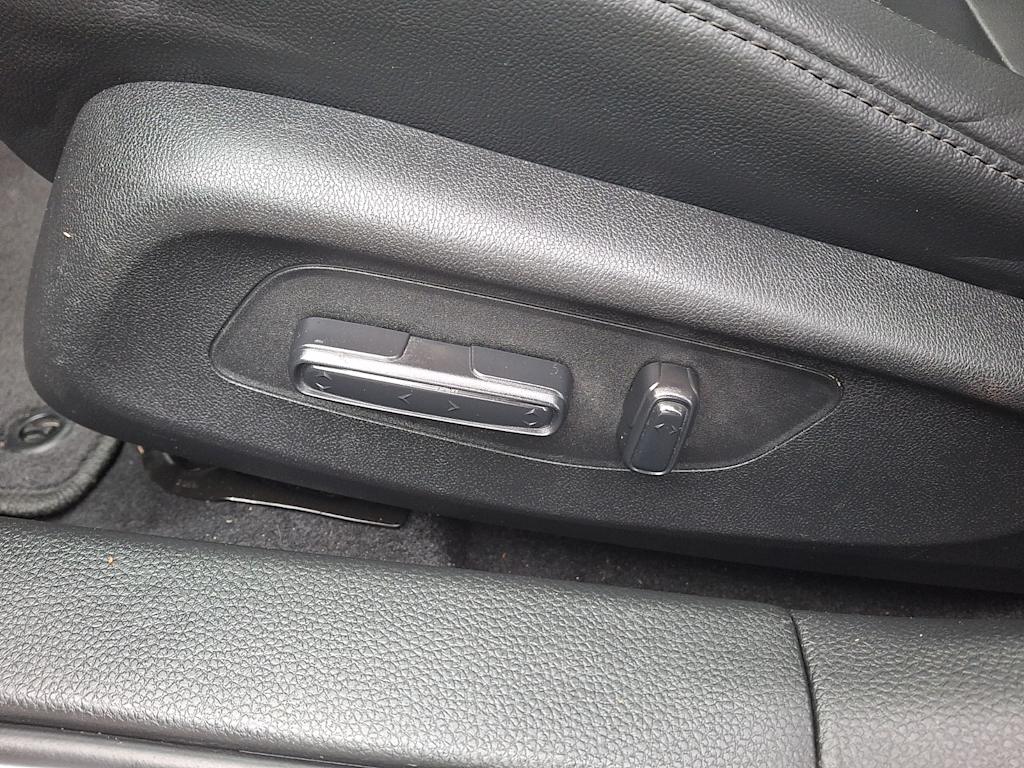 Thumbnail: 2023 Acura Integra - 16