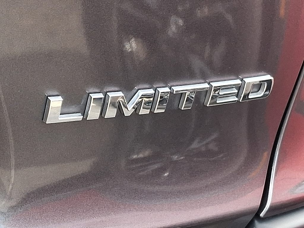 Thumbnail: 2019 Jeep Cherokee - 6