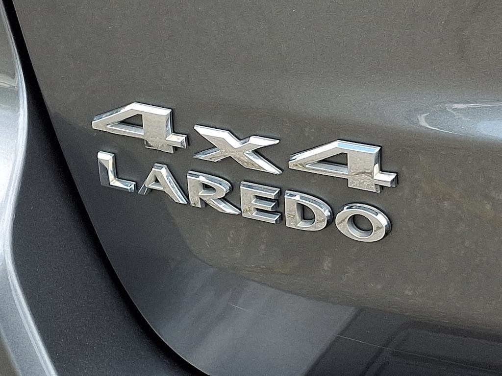 Thumbnail: 2012 Jeep Grand Cherokee - 29