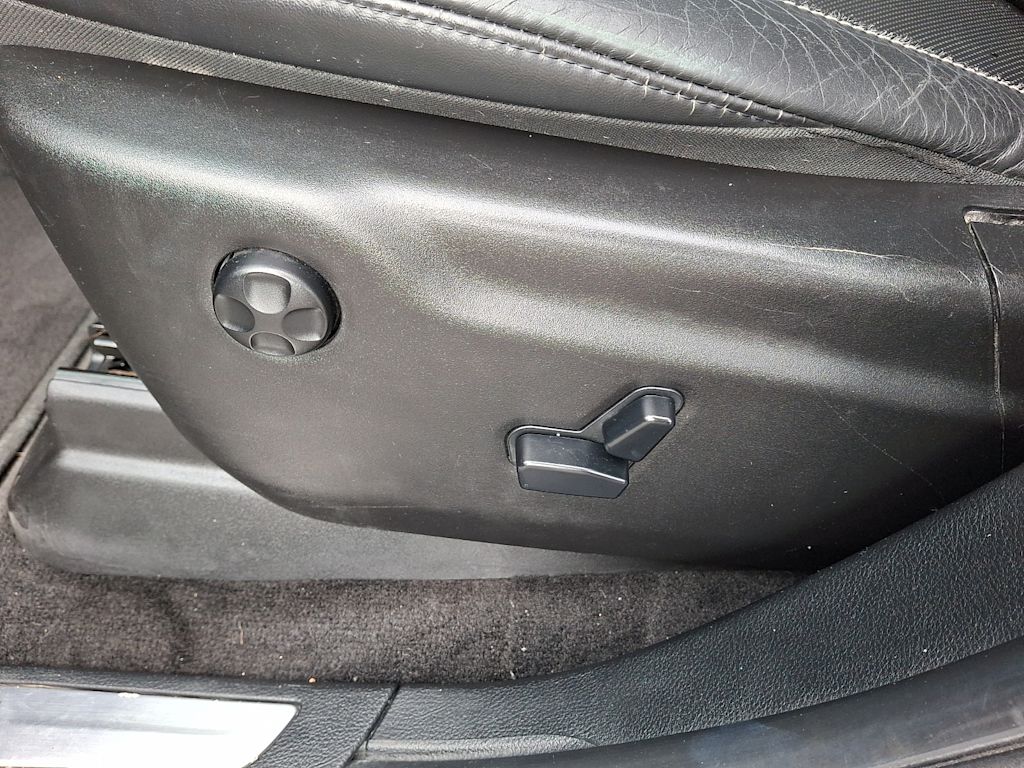 Thumbnail: 2015 Jeep Grand Cherokee - 17