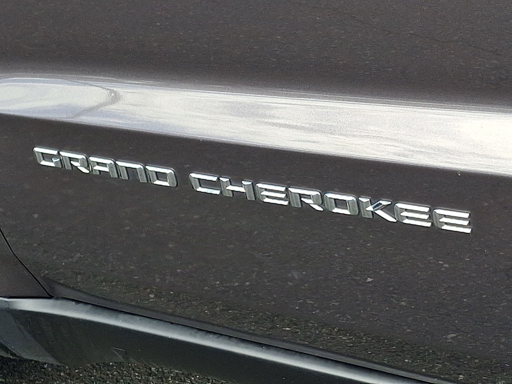 Thumbnail: 2015 Jeep Grand Cherokee - 6