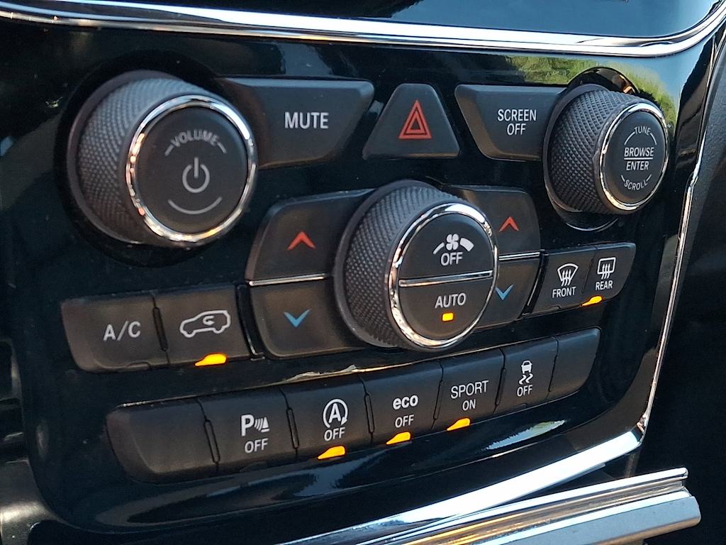 Thumbnail: 2020 Jeep Grand Cherokee - 19