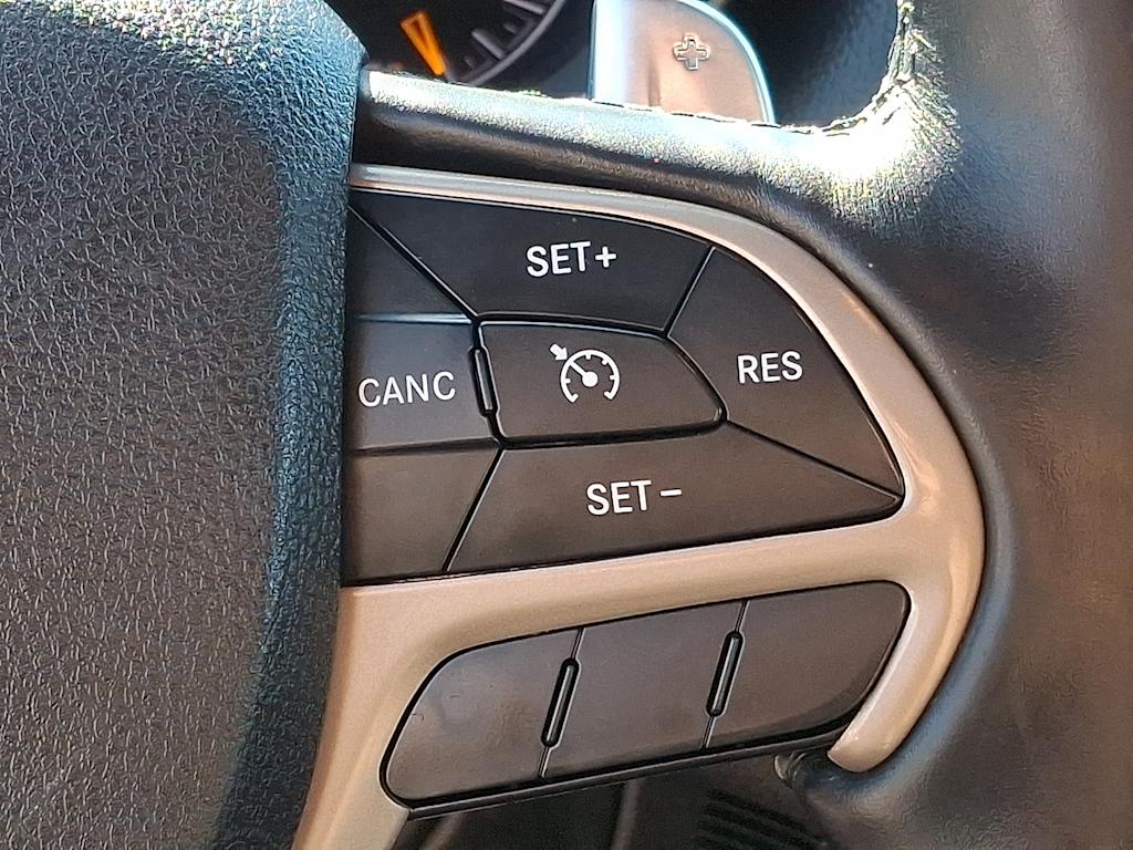 Thumbnail: 2014 Jeep Grand Cherokee - 22