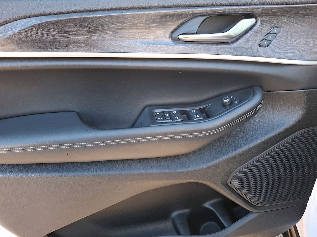 Thumbnail: 2023 Jeep Grand Cherokee - 15