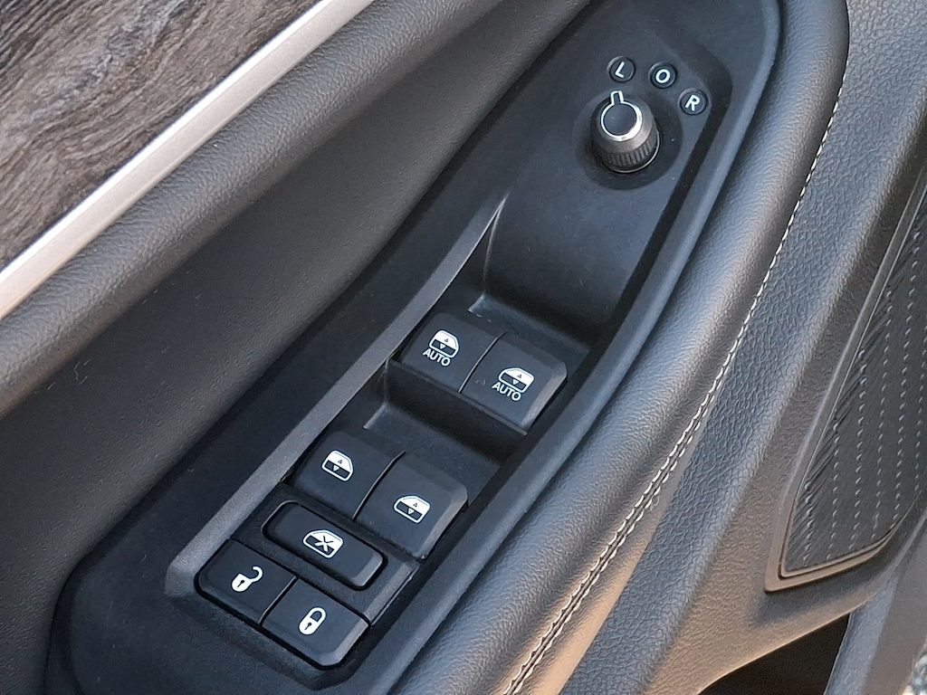 Thumbnail: 2023 Jeep Grand Cherokee - 26