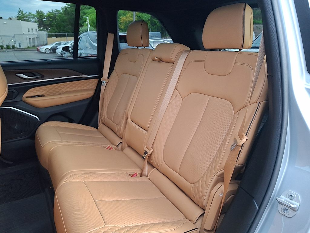 Thumbnail: 2024 Jeep Grand Cherokee - 7