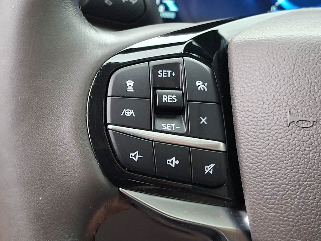 Thumbnail: 2022 Ford Explorer - 21