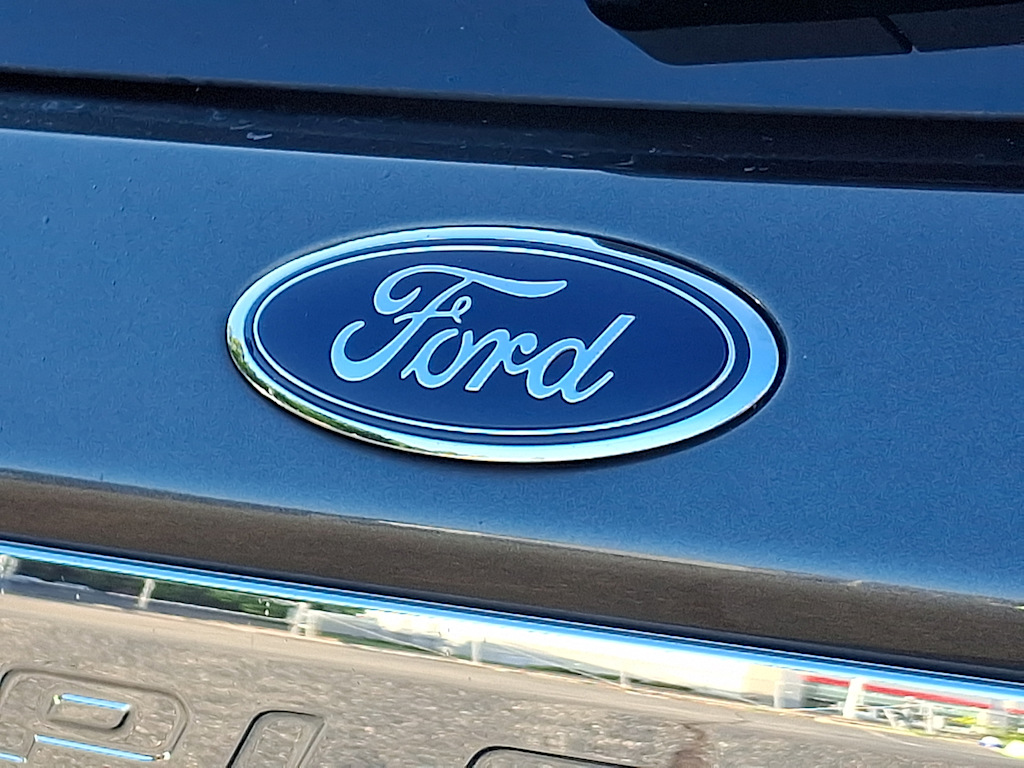 Thumbnail: 2020 Ford Explorer - 29