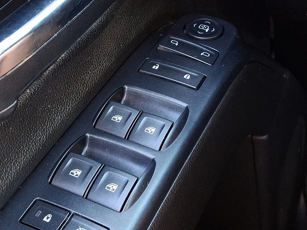 Thumbnail: 2018 Chevrolet Silverado 1500 - 25