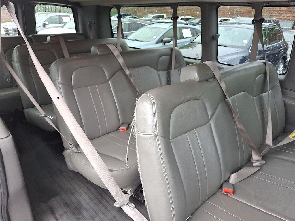 Thumbnail: 2022 GMC Savana - 18