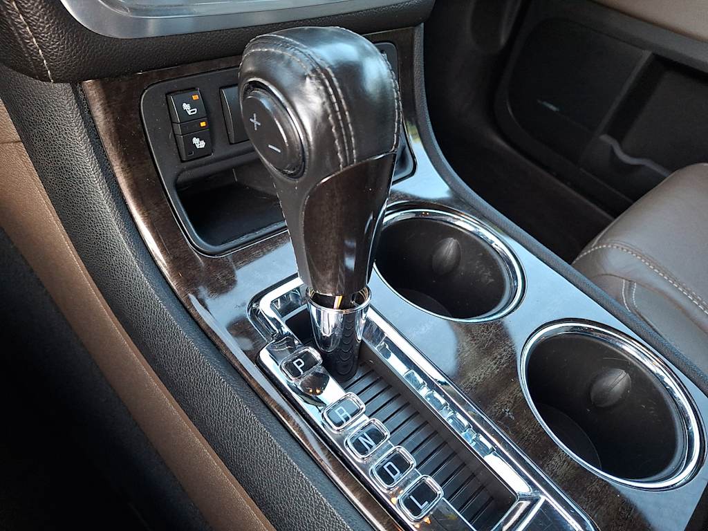 Thumbnail: 2015 GMC Acadia - 10