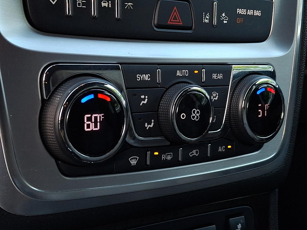 Thumbnail: 2015 GMC Acadia - 19