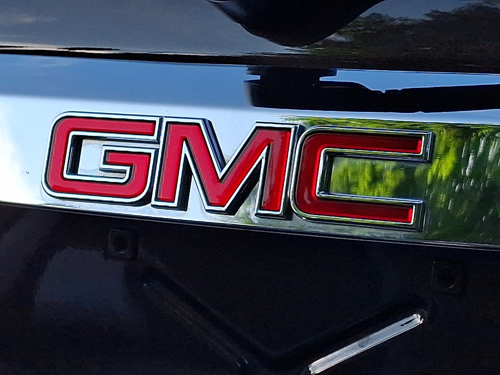 Thumbnail: 2015 GMC Acadia - 28