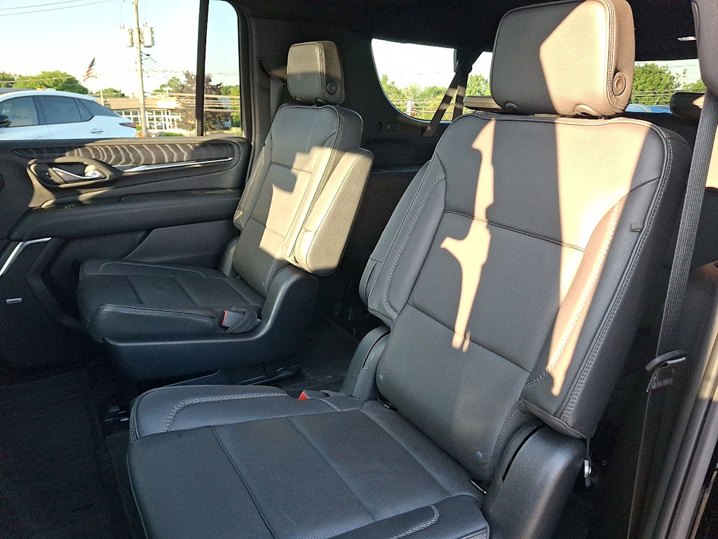 Thumbnail: 2023 GMC Yukon XL - 8