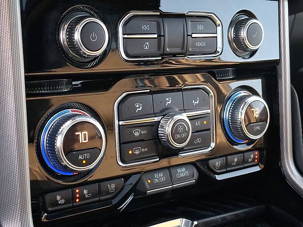 Thumbnail: 2023 GMC Yukon XL - 21