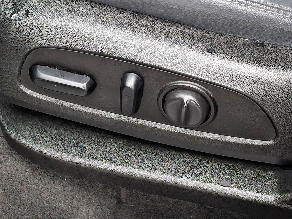 Thumbnail: 2020 Chevrolet Traverse - 18