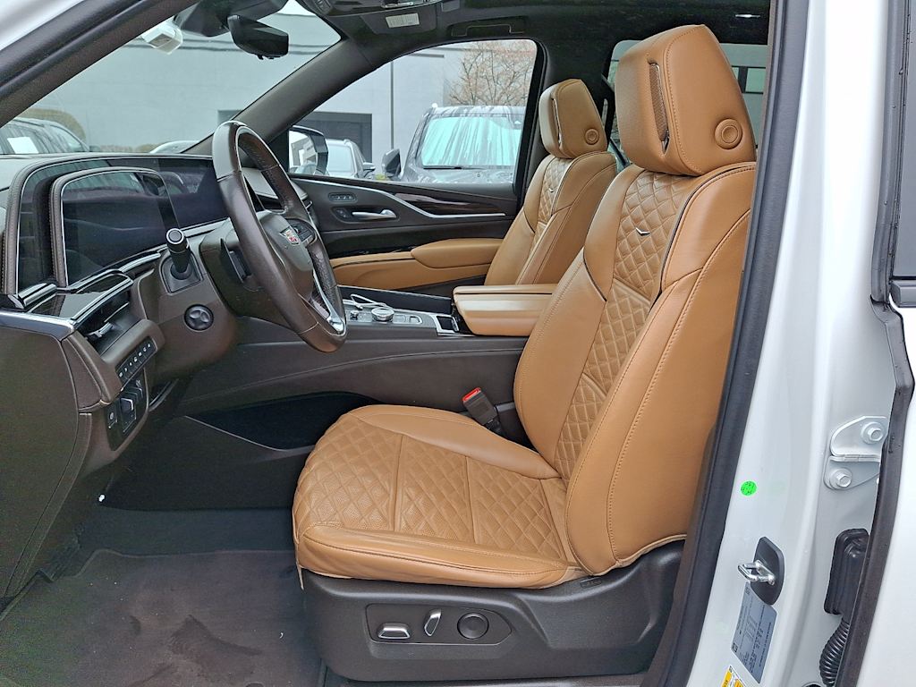 Thumbnail: 2023 Cadillac Escalade - 7