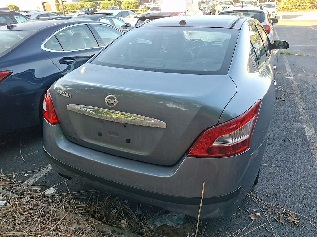 Thumbnail: 2010 Nissan Maxima - 12