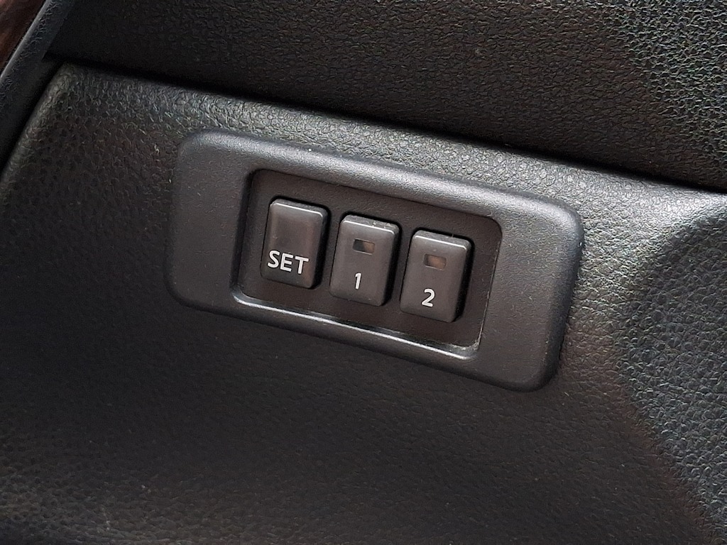 Thumbnail: 2010 Nissan Maxima - 26