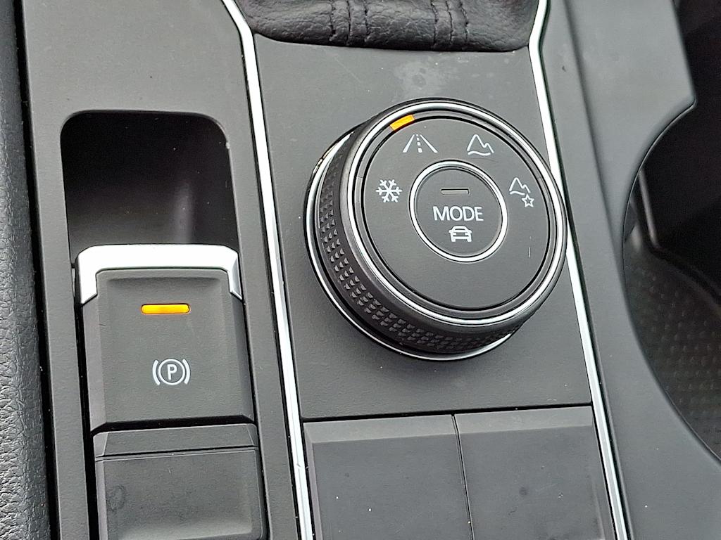 Thumbnail: 2018 Volkswagen Atlas - 25