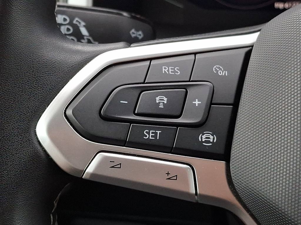 Thumbnail: 2023 Volkswagen Atlas - 19