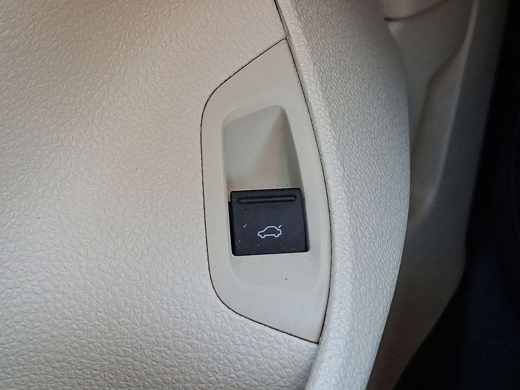 2018 Volkswagen Passat R-Line 29