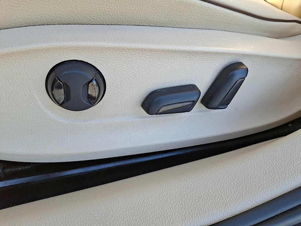 2018 Volkswagen Passat R-Line 20