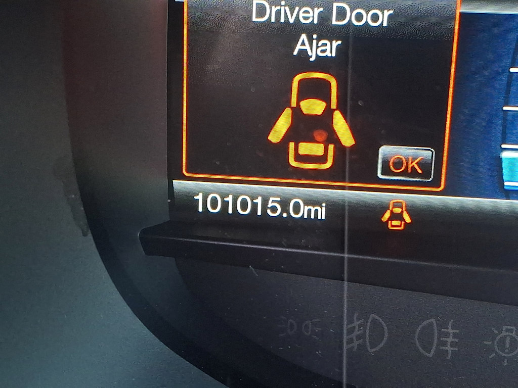 Thumbnail: 2017 Ford Edge - 10