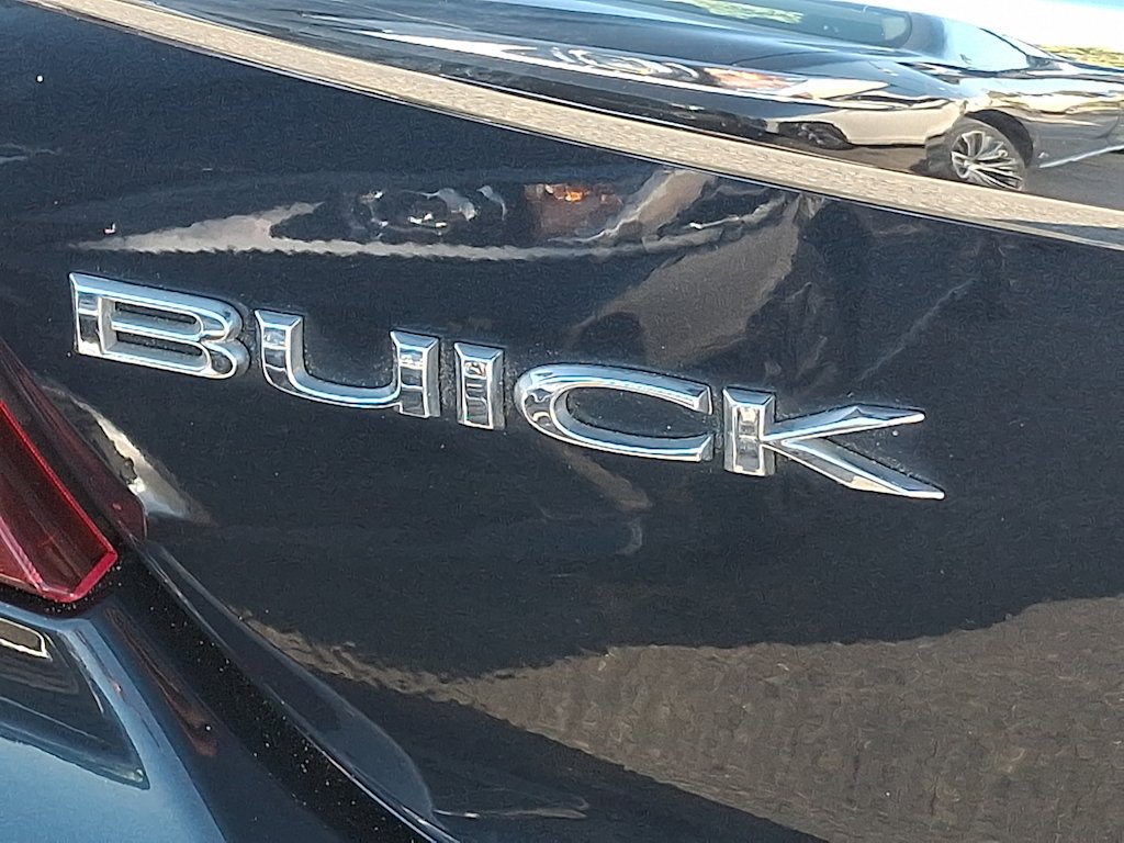 Thumbnail: 2014 Buick Regal - 28