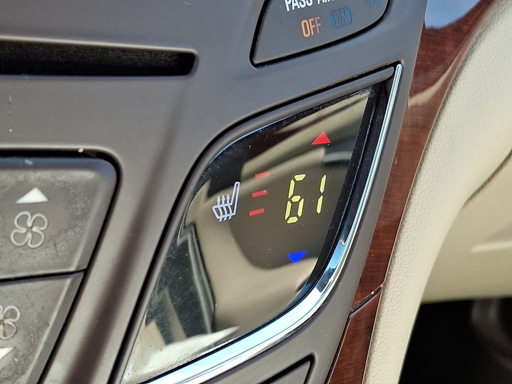 Thumbnail: 2014 Buick Regal - 25
