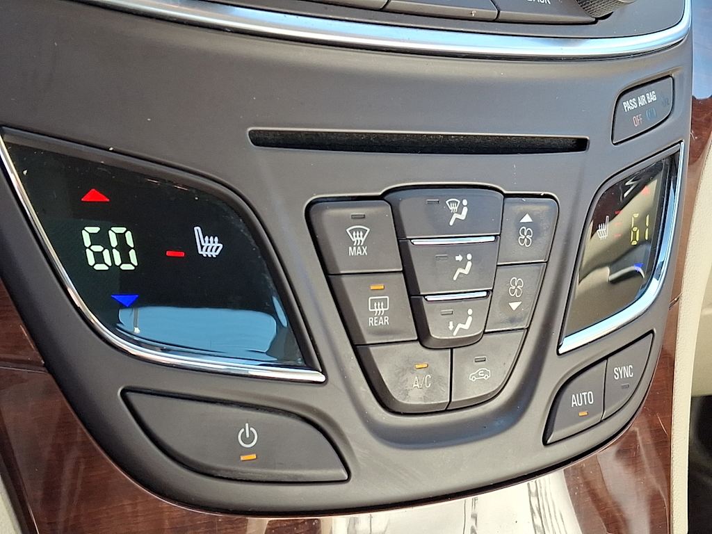 Thumbnail: 2014 Buick Regal - 19