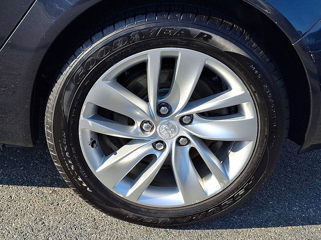 Thumbnail: 2014 Buick Regal - 6
