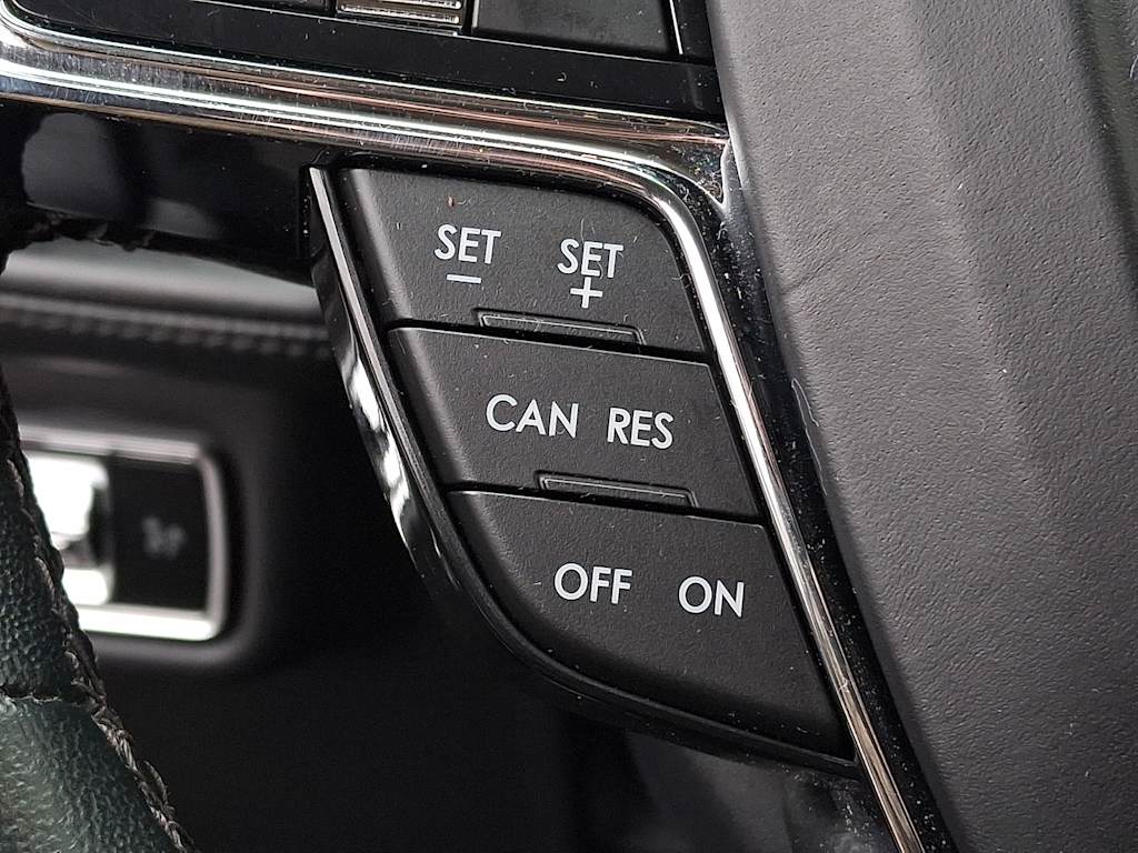 Thumbnail: 2023 Lincoln Nautilus - 20