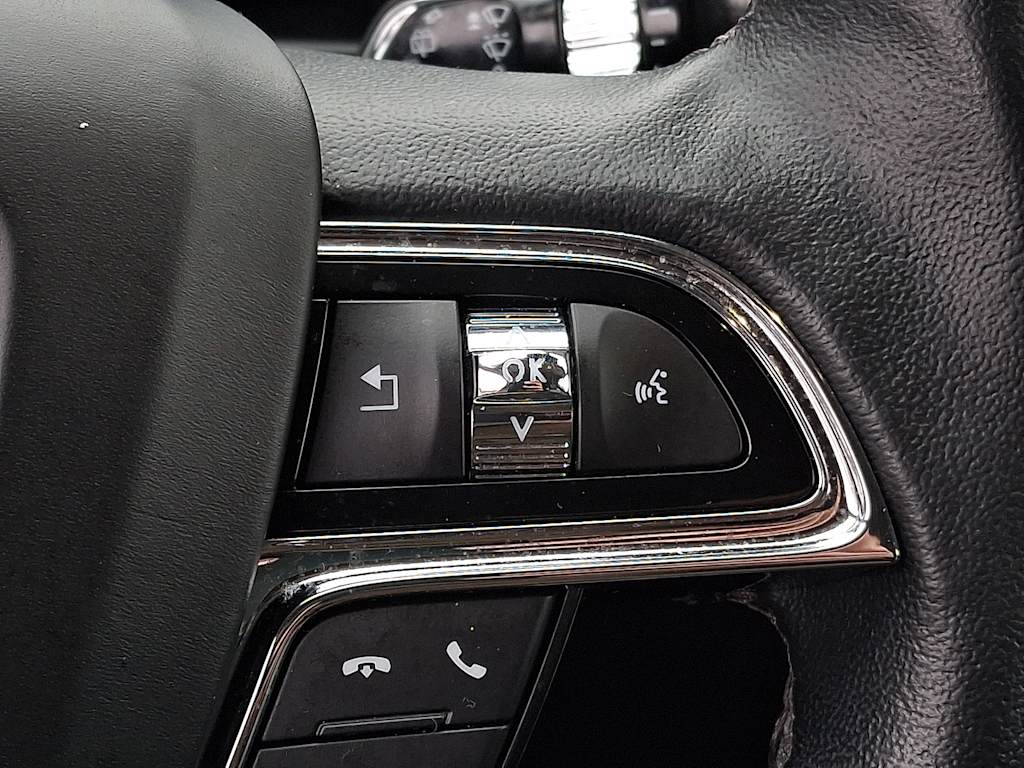 Thumbnail: 2023 Lincoln Nautilus - 19