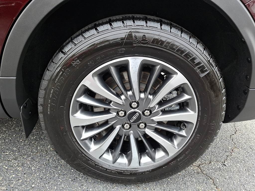 Thumbnail: 2023 Lincoln Nautilus - 5