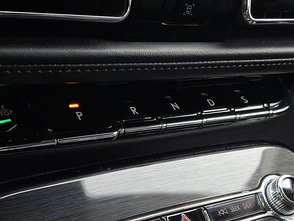 Thumbnail: 2023 Lincoln Nautilus - 15