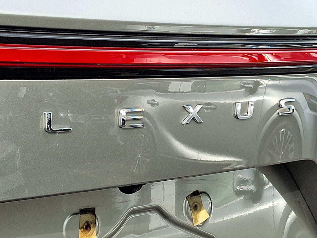 Thumbnail: 2024 Lexus ES - 29