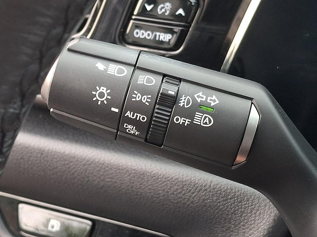 Thumbnail: 2024 Lexus ES - 27